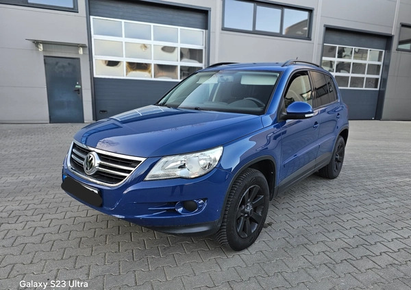 Volkswagen Tiguan cena 25000 przebieg: 199000, rok produkcji 2009 z Brodnica małe 92